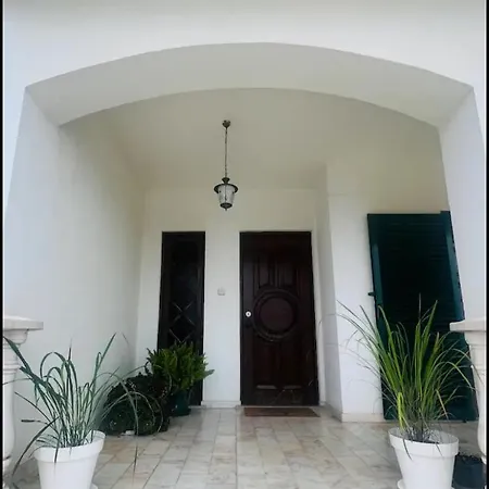 Brisa Bright Retreat Near The Beach! * Lourinhã